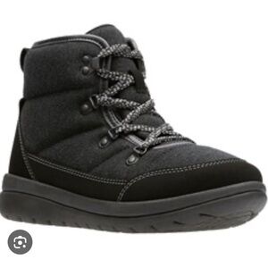 Cloudsteppers by Clarks Cabrini cove boot black grey women’s size 8